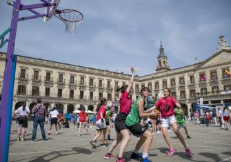 3×3  futbol  eta  saskibaloi  txapelketak  arrakastatsuak  izan  ziren!